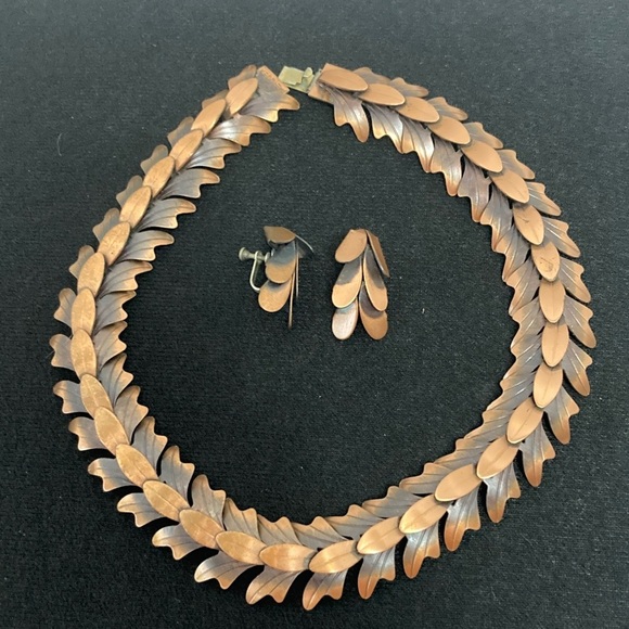 Frank Rebajes Jewelry - Rebajas Vintage mid century copper cascading leaf choker necklace and earrings